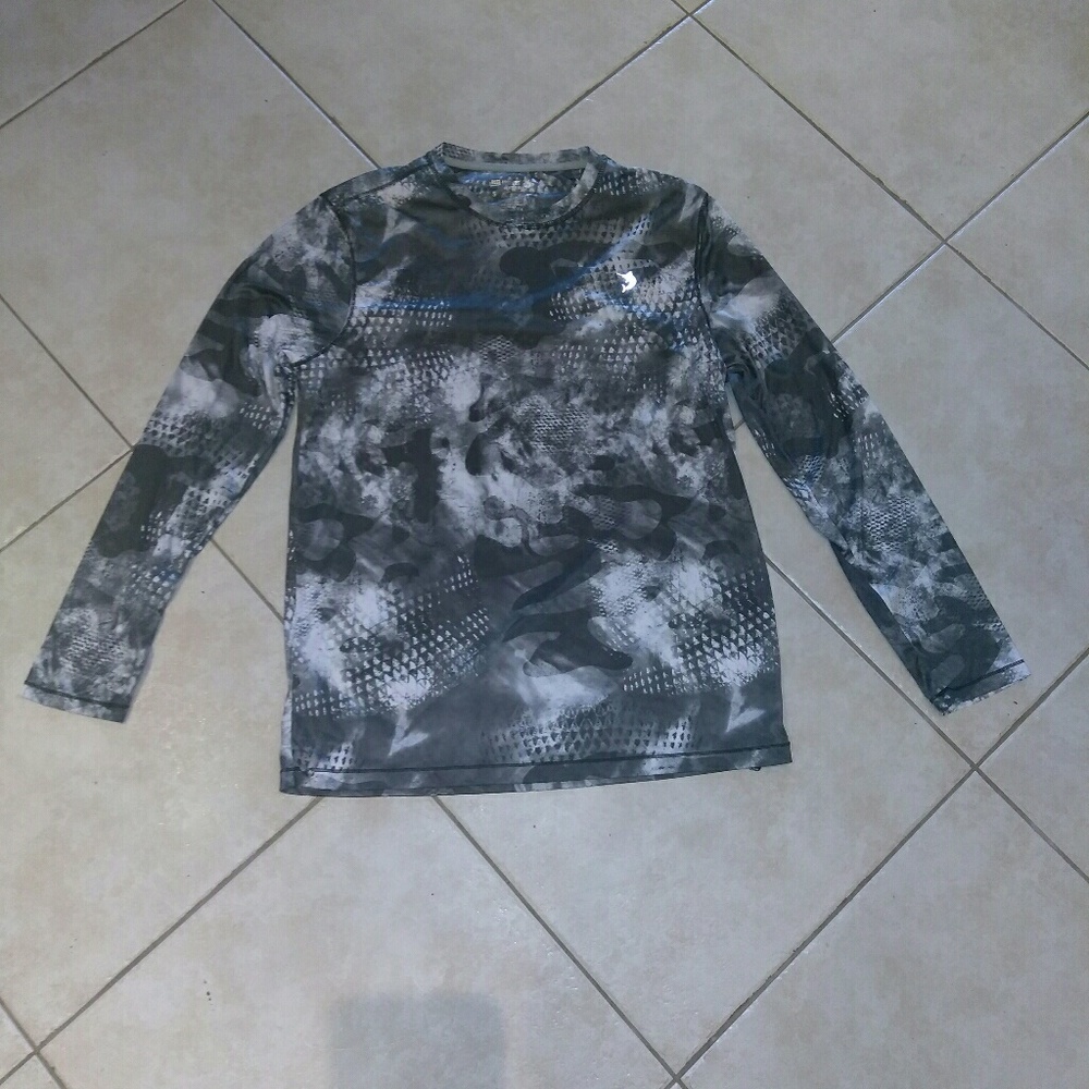 A mens sm Reel Legends Polyester long sleeve shirt